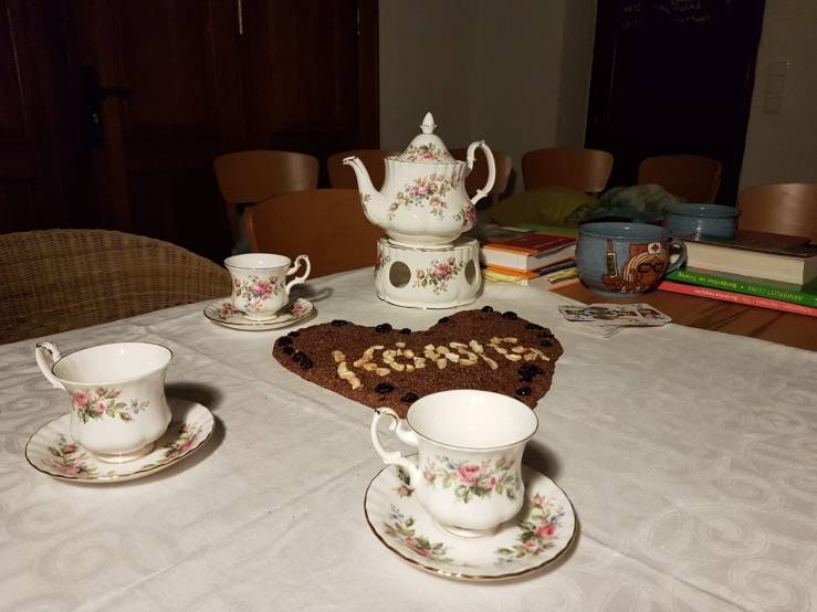 Teetafel, Königsherz (c) Nicolas Dettmann